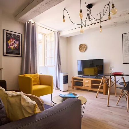 En Plein Coeur Historique Et Anime Apartment